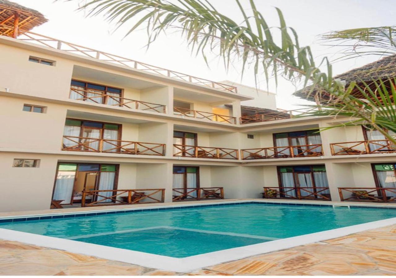 Ocean Breeze Hotel Nungwi Zewnętrze zdjęcie